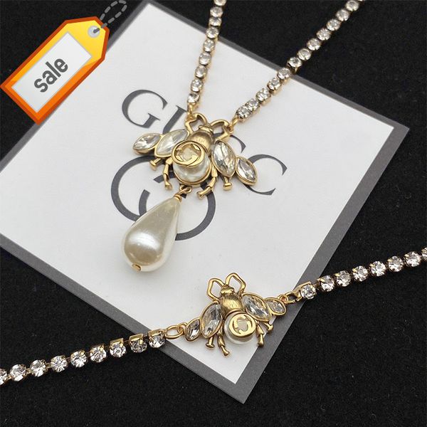 luxury designer necklaces for women family / gujia new flash diamond bee pearl pendant necklace women's double bracelet fashion, Silver
luxury designer necklaces for women family / gujia new flash diamond bee pearl pendant necklace women's double bracelet fashion, Silver
