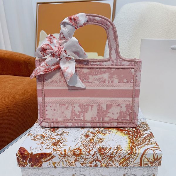 2022 woman fashion tote bag luxury designer bag handbags lady embroidery book handbag shoulder bags wallet crossbody jungle collection shopp
2022 woman fashion tote bag luxury designer bag handbags lady embroidery book handbag shoulder bags wallet crossbody jungle collection shopp