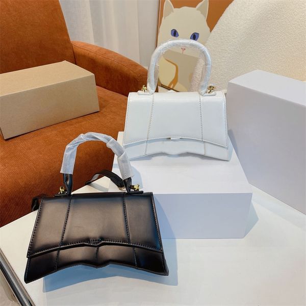 new fashion small leather crossbody bag for women shoulder bags designer handbags smooth calfskin wallets luxury lady clutch purses with uni
new fashion small leather crossbody bag for women shoulder bags designer handbags smooth calfskin wallets luxury lady clutch purses with uni