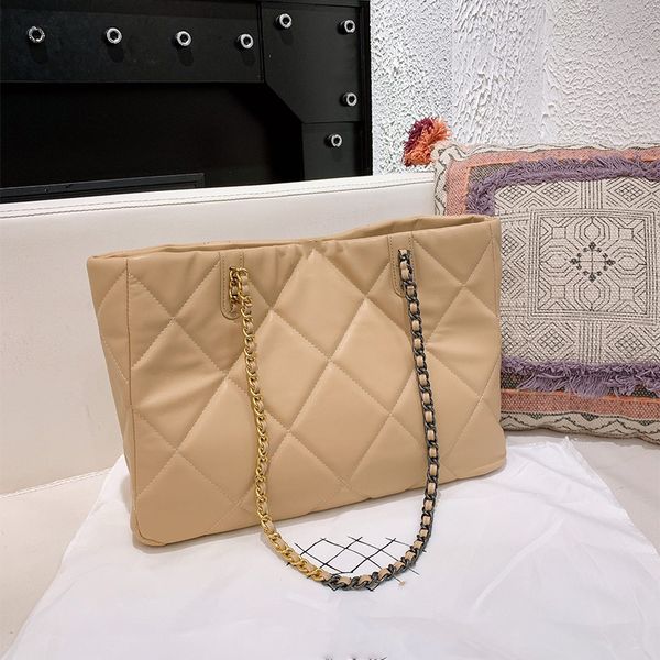 2022 hobo bag woman fashion tote bag designer bag lady luxury wallet crossbody handbag 19 the totes chain shopping bags classic quilt should
2022 hobo bag woman fashion tote bag designer bag lady luxury wallet crossbody handbag 19 the totes chain shopping bags classic quilt should