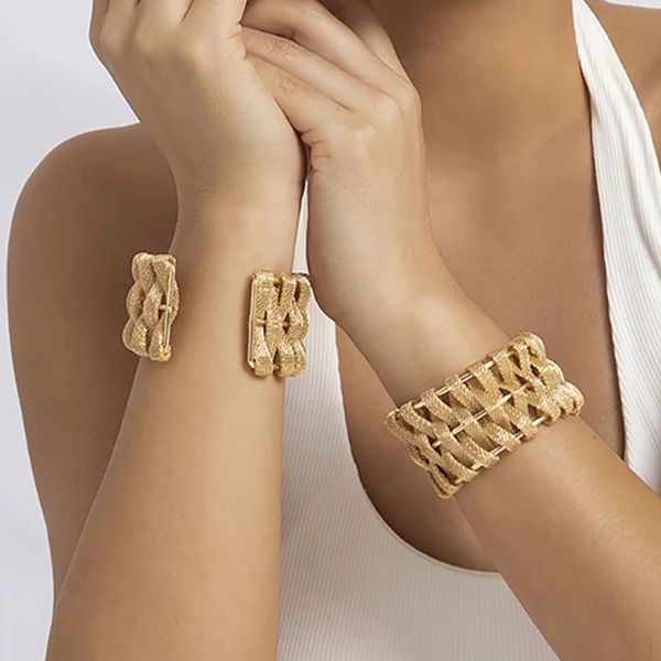 exaggerated heavy metal hollow out mesh open bangles women vintage big c shape wide cuff armband arm bracelets jewelry, Black
exaggerated heavy metal hollow out mesh open bangles women vintage big c shape wide cuff armband arm bracelets jewelry, Black