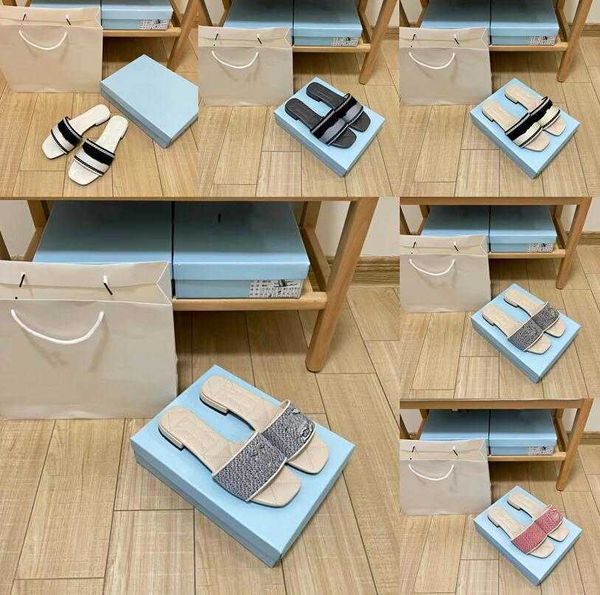 fashion multi-style slipper summer embroidery letter slippers flat bottom luxury sandal ladies sandals classic flip-flops with original box, Black
fashion multi-style slipper summer embroidery letter slippers flat bottom luxury sandal ladies sandals classic flip-flops with original box, Black