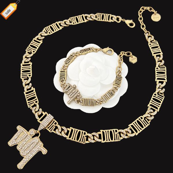 luxury designer necklaces for women d family's popular bracelet di letter diamond necklace female brass heavy industry high texture, Silver
luxury designer necklaces for women d family's popular bracelet di letter diamond necklace female brass heavy industry high texture, Silver