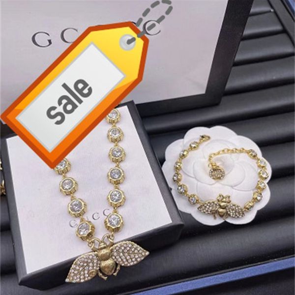 luxury designer necklaces for women 2022 new g bee letter neck chain necklace gujiawang red high version bracelet, Silver
luxury designer necklaces for women 2022 new g bee letter neck chain necklace gujiawang red high version bracelet, Silver