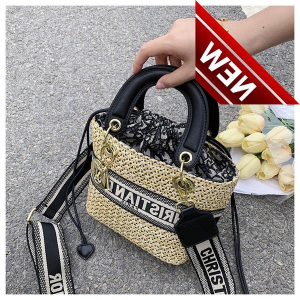 designer bags straw female 2022 new fashion romantic holiday letter portable square one shoulder bucket bag evening clutches luxury handbags
designer bags straw female 2022 new fashion romantic holiday letter portable square one shoulder bucket bag evening clutches luxury handbags