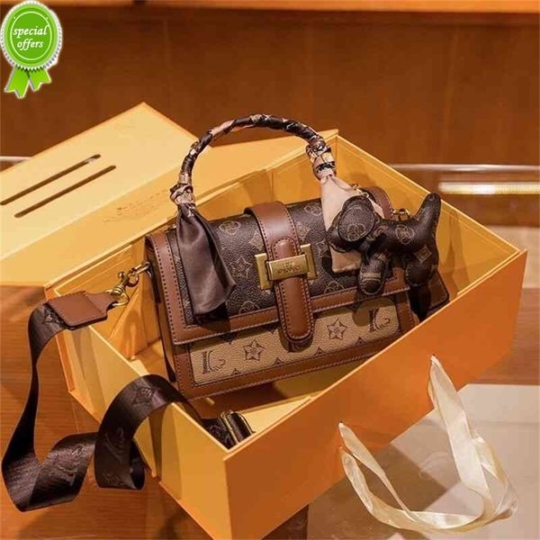 hand bags designer purses ladies handbags factory 55% mingpin leather small square and winter fashion single shoulder
hand bags designer purses ladies handbags factory 55% mingpin leather small square and winter fashion single shoulder