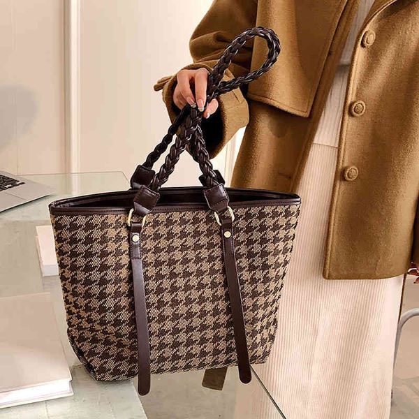 bags women's bag canvas leopard print tote new autumn and winter large capacity braided shoulder strap single underarm bag purses
bags women's bag canvas leopard print tote new autumn and winter large capacity braided shoulder strap single underarm bag purses