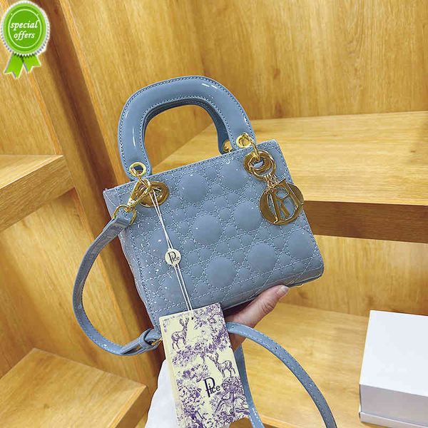 hand bags designer purses ladies handbags factory direct sale 2022 new women's fashion one shoulder msenger bag high texture portable s
hand bags designer purses ladies handbags factory direct sale 2022 new women's fashion one shoulder msenger bag high texture portable s