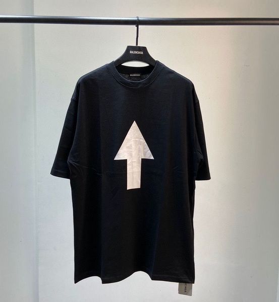 222ss designer balenciga t shirt arrow printed brand men women balanciagas tshirts front letters woman t shirt size 5xl casual large half sl, White;black
222ss designer balenciga t shirt arrow printed brand men women balanciagas tshirts front letters woman t shirt size 5xl casual large half sl, White;black