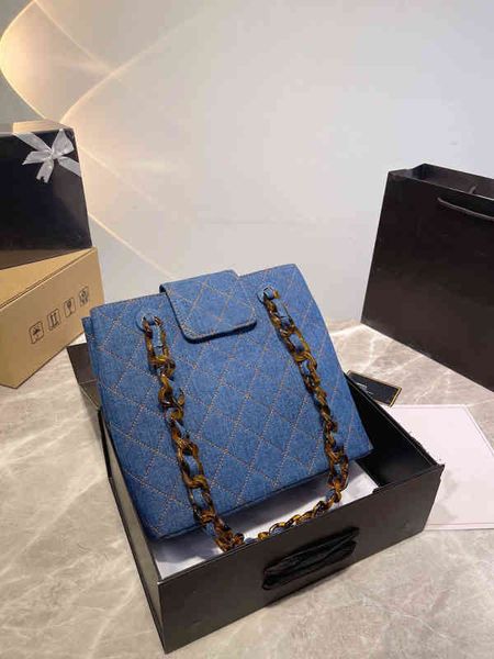cc bag shopping bags wholesale classic high-quality luxury designers ladies handbag designer large-capacity packet famous brand denim tortoi
cc bag shopping bags wholesale classic high-quality luxury designers ladies handbag designer large-capacity packet famous brand denim tortoi