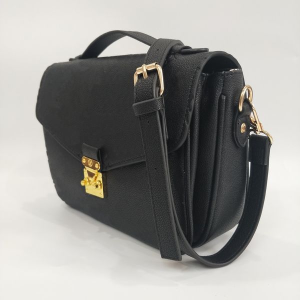 luxurys designers bags handbag 2021women bags handbags lady messenger fashion shoulder bag luxury crossbody tote wallet
luxurys designers bags handbag 2021women bags handbags lady messenger fashion shoulder bag luxury crossbody tote wallet