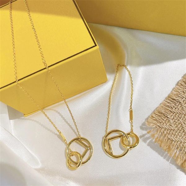 womens designers gold necklace classic letter circle pendant designer jewelry pendant necklaces charm bracelets fashion girl party274f, Silver
womens designers gold necklace classic letter circle pendant designer jewelry pendant necklaces charm bracelets fashion girl party274f, Silver