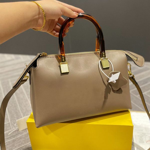 famous designer fashion lady bags shopping shoulder pillow cross body plain letter leather large capacity totes perfect handbags women handb
famous designer fashion lady bags shopping shoulder pillow cross body plain letter leather large capacity totes perfect handbags women handb
