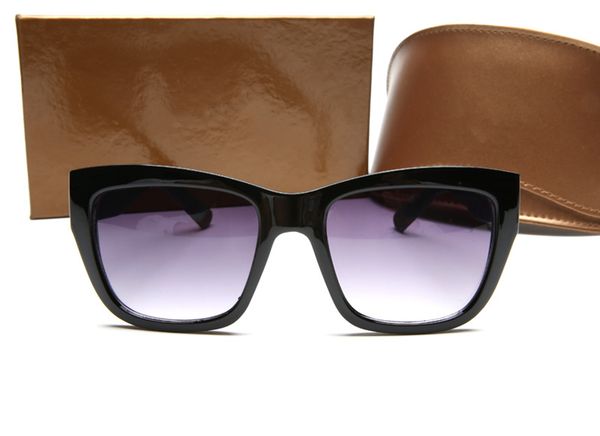 womens sunglasses for women men sun glasses mens fashion style protects eyes uv400 lens with case, White;black
womens sunglasses for women men sun glasses mens fashion style protects eyes uv400 lens with case, White;black