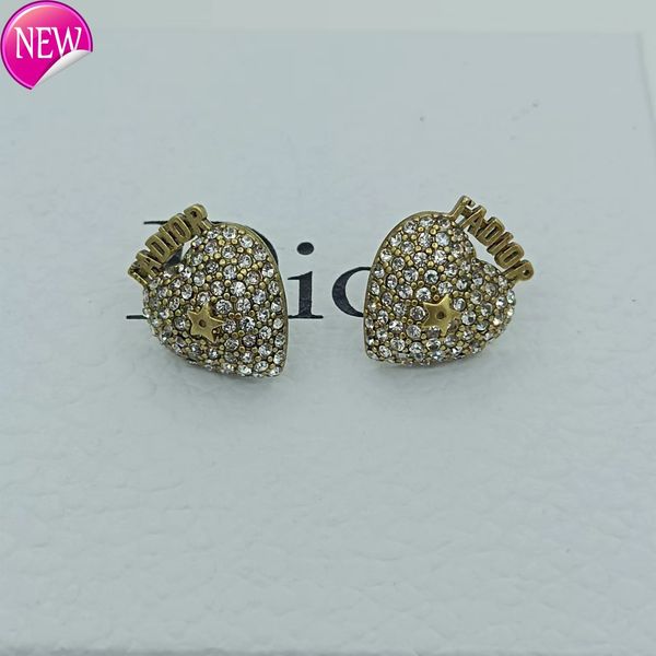 luxury brand design earrings d family / di earrings new heart-shaped full diamond letter female cd brass jewelry fashion batch, Golden;silver
luxury brand design earrings d family / di earrings new heart-shaped full diamond letter female cd brass jewelry fashion batch, Golden;silver
