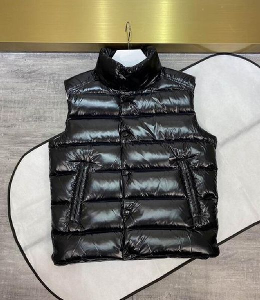 realfine vests 5a mc tibb down vest for men size 1-5 lightweight outerwear jackets, Black;white
realfine vests 5a mc tibb down vest for men size 1-5 lightweight outerwear jackets, Black;white