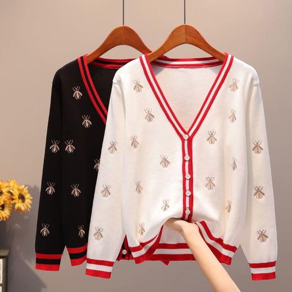 women's sweaters autumn winter cardigan knitted women v neck 2022 long sleeve fashion loose casual designer sweaters embroidery logo, White;black
women's sweaters autumn winter cardigan knitted women v neck 2022 long sleeve fashion loose casual designer sweaters embroidery logo, White;black