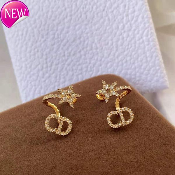 luxury brand design earrings d home / pentagram letter cd pearl earrings 925 silver needle female high quality, Golden;silver
luxury brand design earrings d home / pentagram letter cd pearl earrings 925 silver needle female high quality, Golden;silver