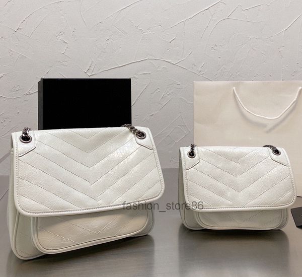 brand new cow leather design shoulder bag large capacity chain messenger bag classic fashion style designer bags rbr5 mn2x
brand new cow leather design shoulder bag large capacity chain messenger bag classic fashion style designer bags rbr5 mn2x