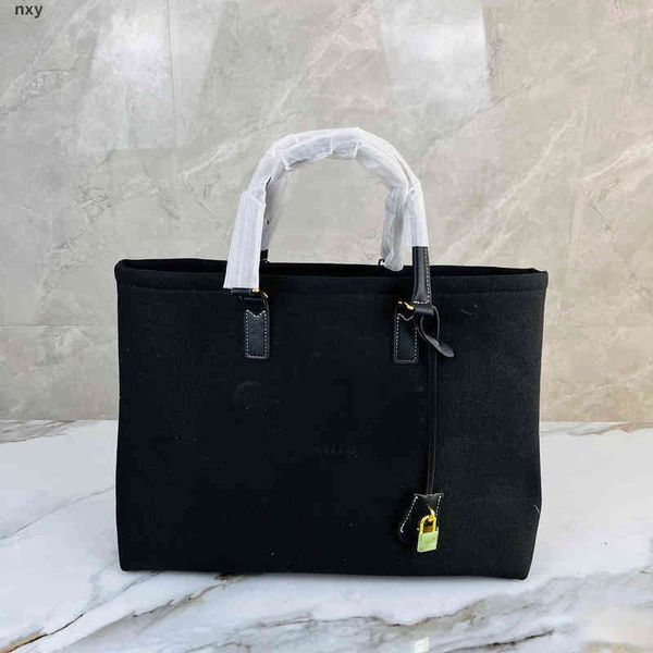 shopping bags tote bags beach handbag large capacity women shoulder canvas leather luxury brand designer female iphone purses 220401
shopping bags tote bags beach handbag large capacity women shoulder canvas leather luxury brand designer female iphone purses 220401