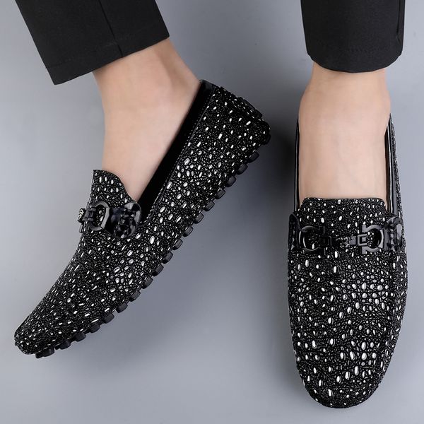fashionable leather shoes classic trend latest style designer comfortable anti-skid soft sole white dot decoration light breathable shallow, Red;white
fashionable leather shoes classic trend latest style designer comfortable anti-skid soft sole white dot decoration light breathable shallow, Red;white