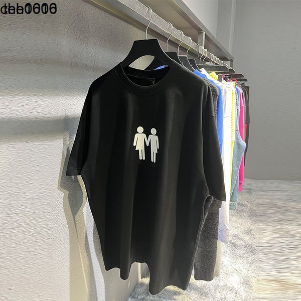 spring and summer tee high version hand in hand double portrait cartoon print loose pullover round neck t-shirt short sleeve balencaigass, White;black
spring and summer tee high version hand in hand double portrait cartoon print loose pullover round neck t-shirt short sleeve balencaigass, White;black
