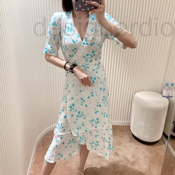casual dresses designer french single gn20 21 spring / summer new printed crepe medium length floral skirt waist wrap lace up dress sml4, Black;gray
casual dresses designer french single gn20 21 spring / summer new printed crepe medium length floral skirt waist wrap lace up dress sml4, Black;gray