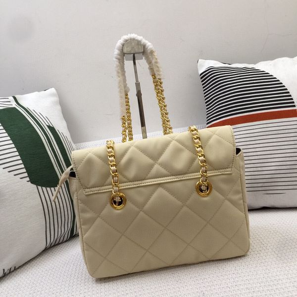 women's fashion vintage bag shoulderbag large capacity genuine leather fabric simple style fine workmanship
women's fashion vintage bag shoulderbag large capacity genuine leather fabric simple style fine workmanship