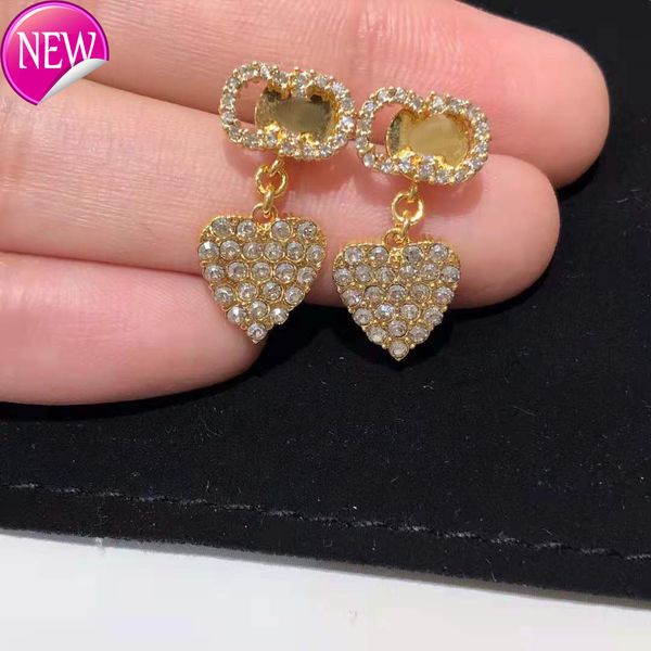 luxury brand design earrings d home / fashion trend love cd silver needle earrings net red the same type ins versatile high end material, Golden;silver
luxury brand design earrings d home / fashion trend love cd silver needle earrings net red the same type ins versatile high end material, Golden;silver