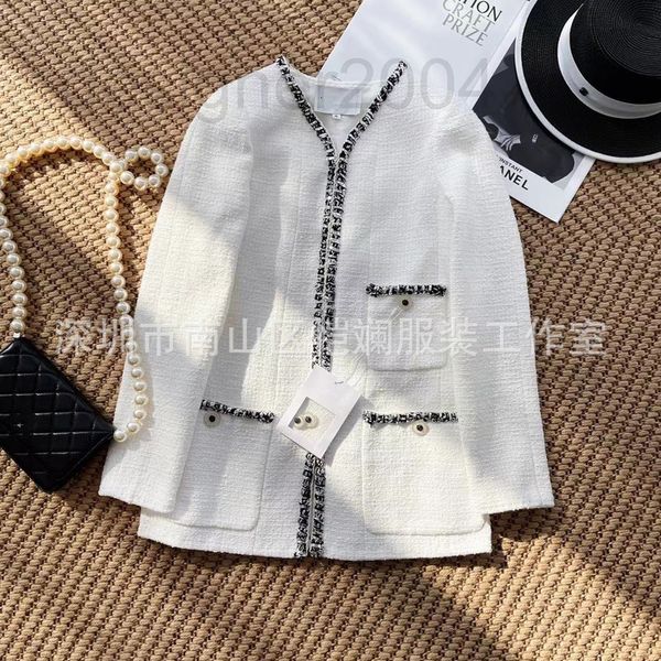 women's two piece pants designer xiaoxiangfeng 2022 spring and summer new v-neck black white woven tweed lace pocket coat the same as s
women's two piece pants designer xiaoxiangfeng 2022 spring and summer new v-neck black white woven tweed lace pocket coat the same as s