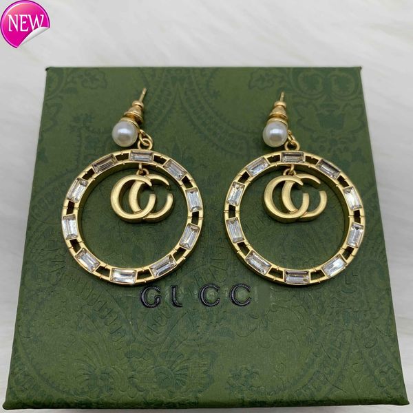 luxury brand design earrings g family / gujia's 22 year new letters rectangular diamond pearl feminine temperament light circle earring, Golden;silver
luxury brand design earrings g family / gujia's 22 year new letters rectangular diamond pearl feminine temperament light circle earring, Golden;silver