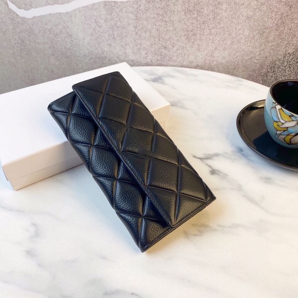 women's wallets fashion designers purse cluth men's wallet classic passport card holder wholesale cheque book original box famous, Red;black
women's wallets fashion designers purse cluth men's wallet classic passport card holder wholesale cheque book original box famous, Red;black