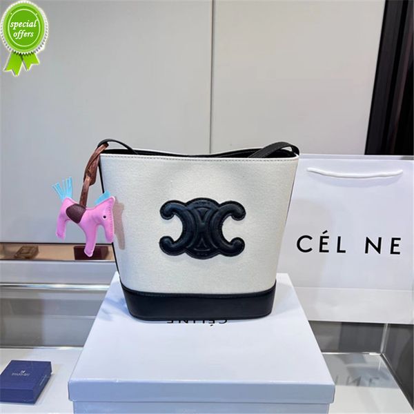 designer clutch bag evening clutches luxury handbags 2022 spring summer new triumphal arch leather bucket same fashion portable shoulder dia
designer clutch bag evening clutches luxury handbags 2022 spring summer new triumphal arch leather bucket same fashion portable shoulder dia