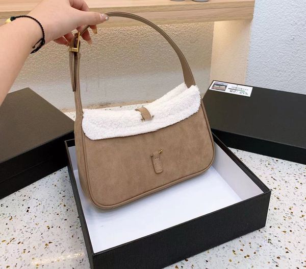 evening bags 2022 armpit classic leather designer handbags for ladies shoulder bags baguette multicolor fashion bags wholesale
evening bags 2022 armpit classic leather designer handbags for ladies shoulder bags baguette multicolor fashion bags wholesale