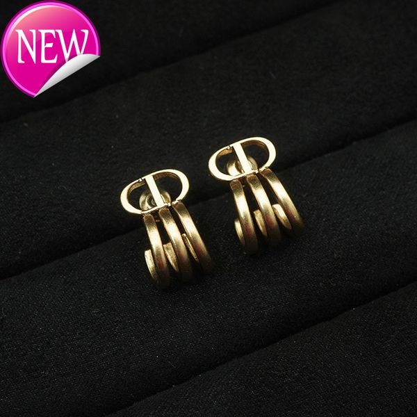 luxury brand design earrings d family new brass net red same cd letter hook cat claw six earrings female, Golden;silver
luxury brand design earrings d family new brass net red same cd letter hook cat claw six earrings female, Golden;silver