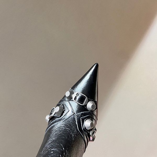 2022 boots cagole designer woman winter black knee-high boot stud buckle embellished pointed toe 2023
2022 boots cagole designer woman winter black knee-high boot stud buckle embellished pointed toe 2023