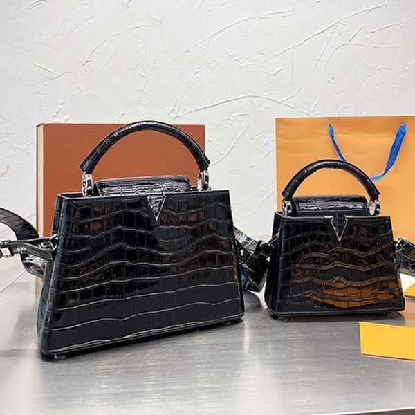 crossbody bag tote bag women handbag purse shoulder purses alligator letter hasp hardware genuine leather plain thread large capacity pocket
crossbody bag tote bag women handbag purse shoulder purses alligator letter hasp hardware genuine leather plain thread large capacity pocket