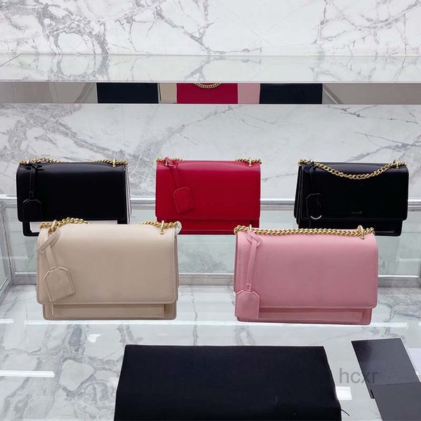 clutch bags flap handbag golden chain crossbody bags classic letters shoulder bag clutch purse plain wallets genuine leather key with lock
clutch bags flap handbag golden chain crossbody bags classic letters shoulder bag clutch purse plain wallets genuine leather key with lock