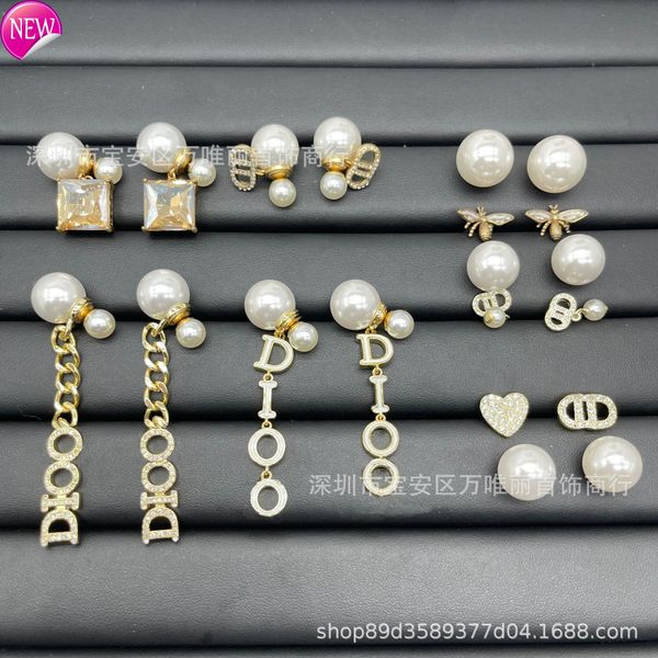 luxury brand design earrings d family / new size pearl letters full diamond with tassel star net red, Golden;silver
luxury brand design earrings d family / new size pearl letters full diamond with tassel star net red, Golden;silver