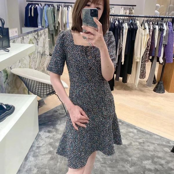 casual dresses designer it's too early for fadan s's 2022 new autumn women's wear french square neck decor temperament tweed, Black;gray
casual dresses designer it's too early for fadan s's 2022 new autumn women's wear french square neck decor temperament tweed, Black;gray