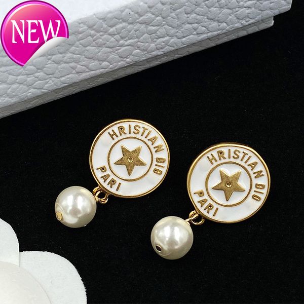 luxury brand design earrings d family / di five pointed star letter pearl elegant temperament high-level sense cute earrings, Golden;silver
luxury brand design earrings d family / di five pointed star letter pearl elegant temperament high-level sense cute earrings, Golden;silver