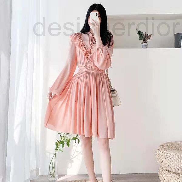 casual dresses designer fadan 's new gentle pink v-neck ruffle layered bubble sleeve dress in spring and summer 2022 exip, Black;gray
casual dresses designer fadan 's new gentle pink v-neck ruffle layered bubble sleeve dress in spring and summer 2022 exip, Black;gray