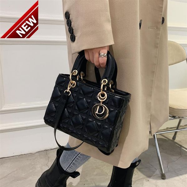 live broadcast pu women's bag 2022 new fashion composite super fiber leather versatile princess messenger handbag339f
live broadcast pu women's bag 2022 new fashion composite super fiber leather versatile princess messenger handbag339f