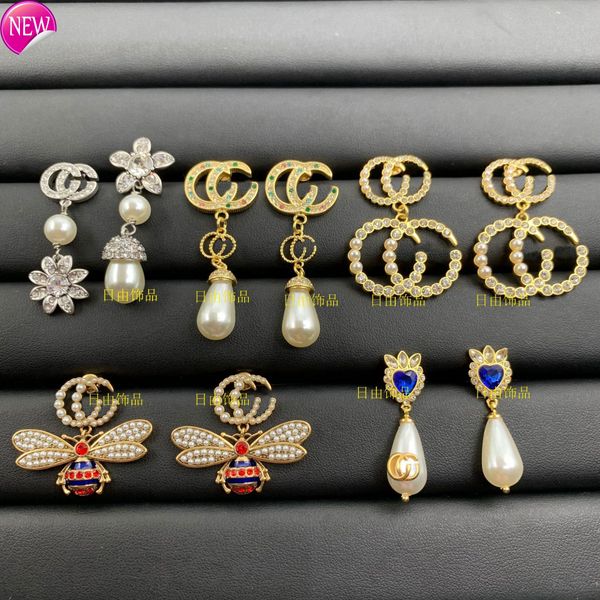 luxury brand design earrings g family / gujia new letter color diamond flower bee pearl earrings femininity high version, Golden;silver
luxury brand design earrings g family / gujia new letter color diamond flower bee pearl earrings femininity high version, Golden;silver