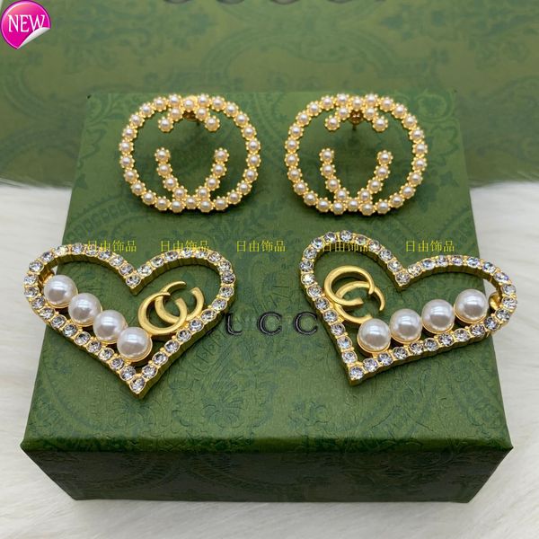 luxury brand design earrings g family / gujia new letter diamond inlaid pearl love round fashion earrings trend, Golden;silver
luxury brand design earrings g family / gujia new letter diamond inlaid pearl love round fashion earrings trend, Golden;silver