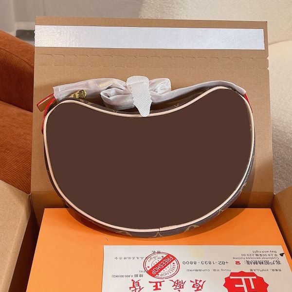 evening bags clutch bags 2022 designer women's pea underarm bag presbyopia portable luxury messenger bag
evening bags clutch bags 2022 designer women's pea underarm bag presbyopia portable luxury messenger bag