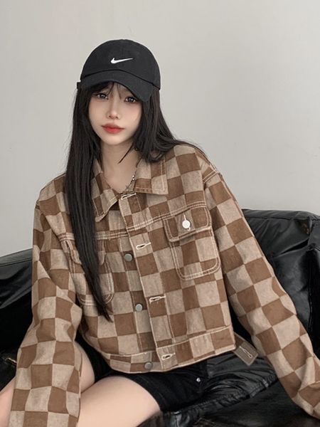 women s jackets vintage contrasting colors checkerboard design full sleeve denim short jacket women autumn harajuku style casual cowboy coat, Black;brown
women s jackets vintage contrasting colors checkerboard design full sleeve denim short jacket women autumn harajuku style casual cowboy coat, Black;brown