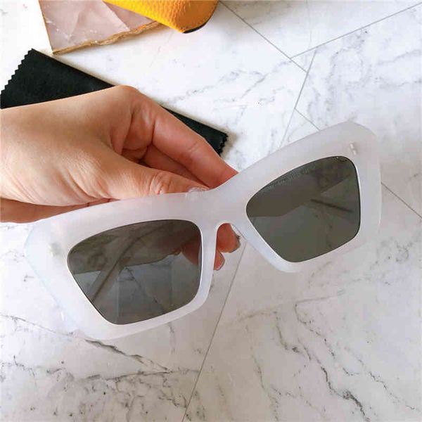 sunglasses luo yijia cat's eye butterfly street s net red ins same sunglasses lw400361 rw7n, White;black
sunglasses luo yijia cat's eye butterfly street s net red ins same sunglasses lw400361 rw7n, White;black