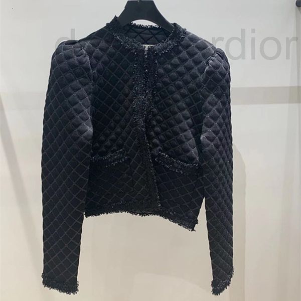 women's tracksuits designer french single 2022 autumn winter sweet plaid knit coat skirt set, Gray
women's tracksuits designer french single 2022 autumn winter sweet plaid knit coat skirt set, Gray