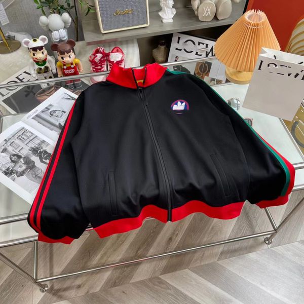 designer version jacket handmadegu 2022 autumn and winter new embroidered logo jacket, Black;red
designer version jacket handmadegu 2022 autumn and winter new embroidered logo jacket, Black;red
